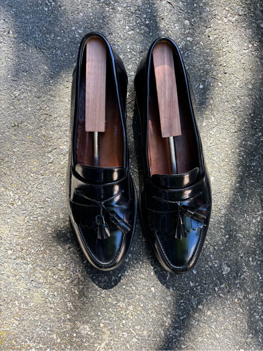 Church’s Black Leather Tassel Loafers - Classic Slip-On Men’s Dress Shoes - Picture 2 of 7
